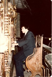 1982 SALAMANCA, SPAIN - Bertolozzi, organist 03