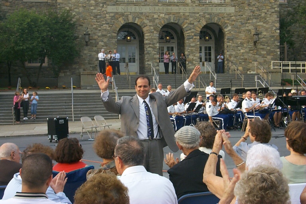 BERTOLOZZI AT THE PREMIERE OF "WINGS OF EAGLES," WITH THE USMA BAND OF WEST POINT, 2004 © 2004, ALEX MILLER
